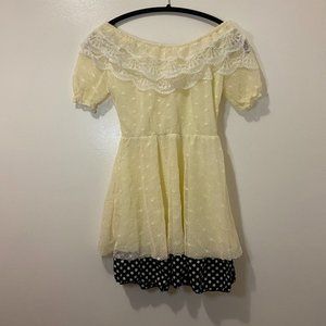 Off the shoulder lace dress, Colour: Cream